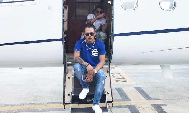 OZUNA ARRASA EN LA ALFOMBRA DE PREMIO LO NUESTRO 2017
